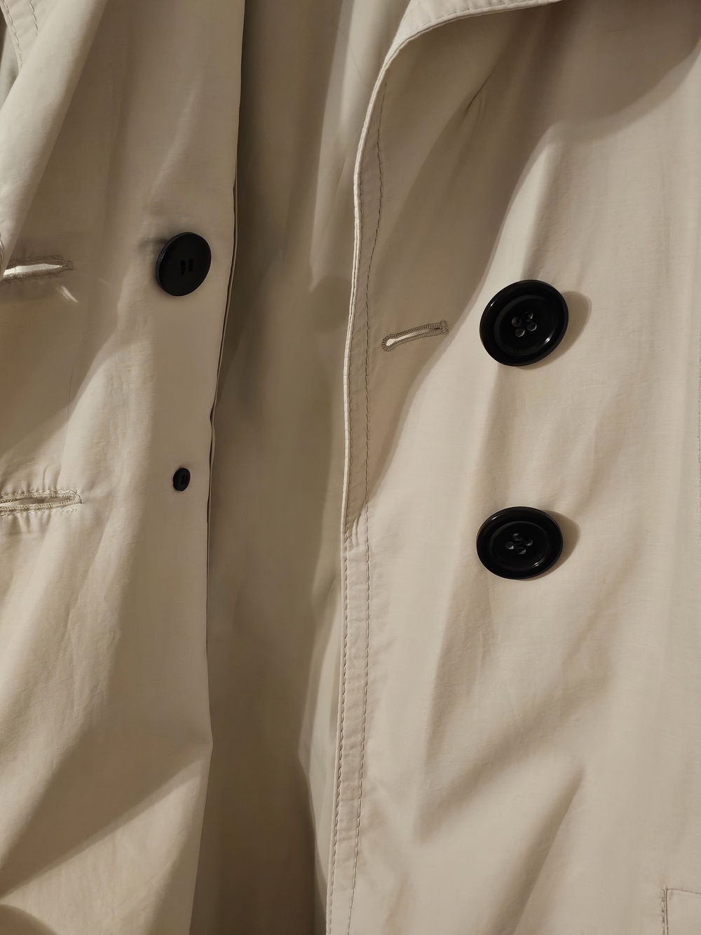 Ann Taylor Women's Cream Double-Breasted Short Trench Coat - Small - Picture 5 of 5